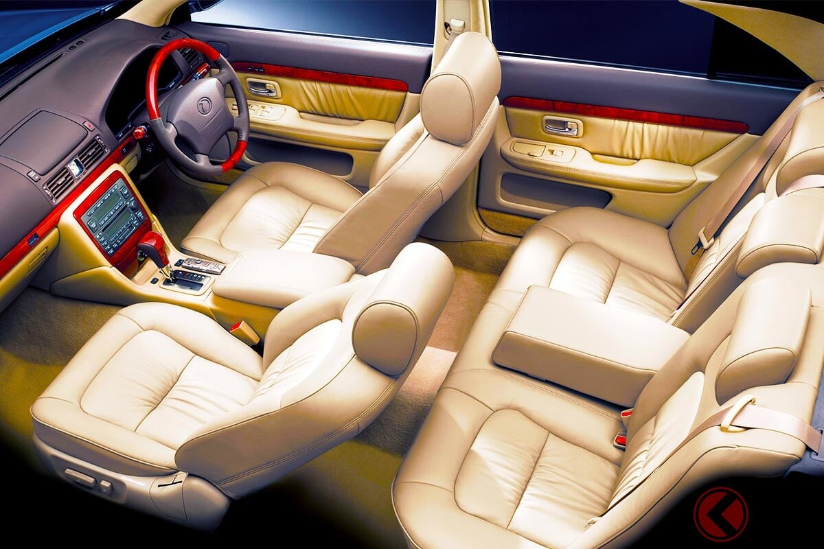 トヨタの「小さな高級車」がスゴかった！ 「センチュリー級」クオリティ×全長4.5mの「ちょうどイイサイズ」！ 直6＋FRも魅力的な「プログレ」とは