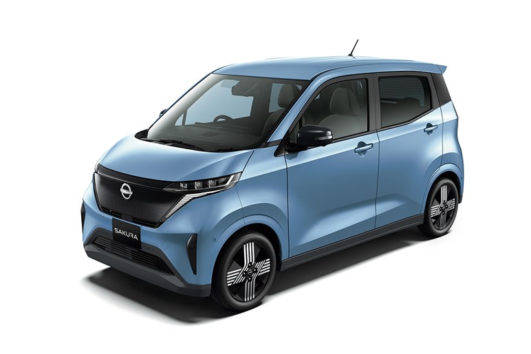 【驚きの中古車事情】「サクラ」と「eKクロスEV」が半額～、選び放題の不思議。購入時の注意点は？