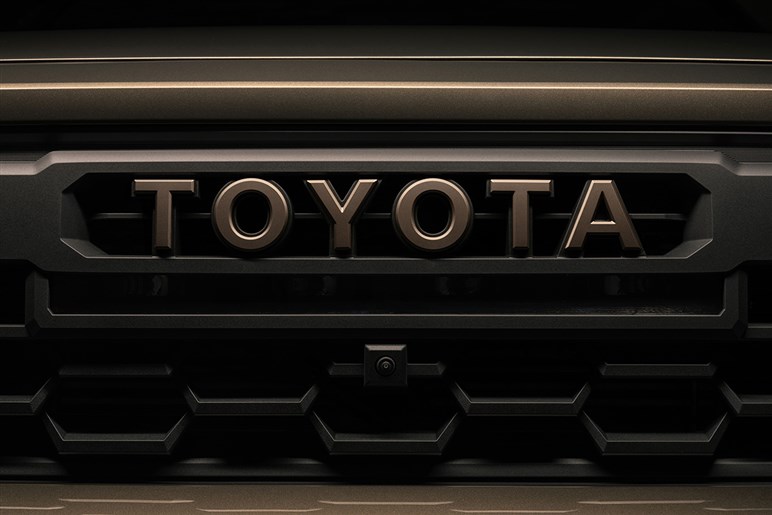 トヨタ新型「タコマ」のゴツ系デザインが新しい！ 次期「RAV4」もこっちでお願いします