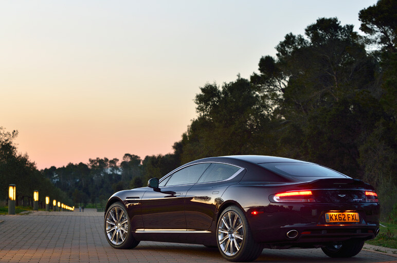 558ps/620Nmを放つ4座アストン、ラピードS