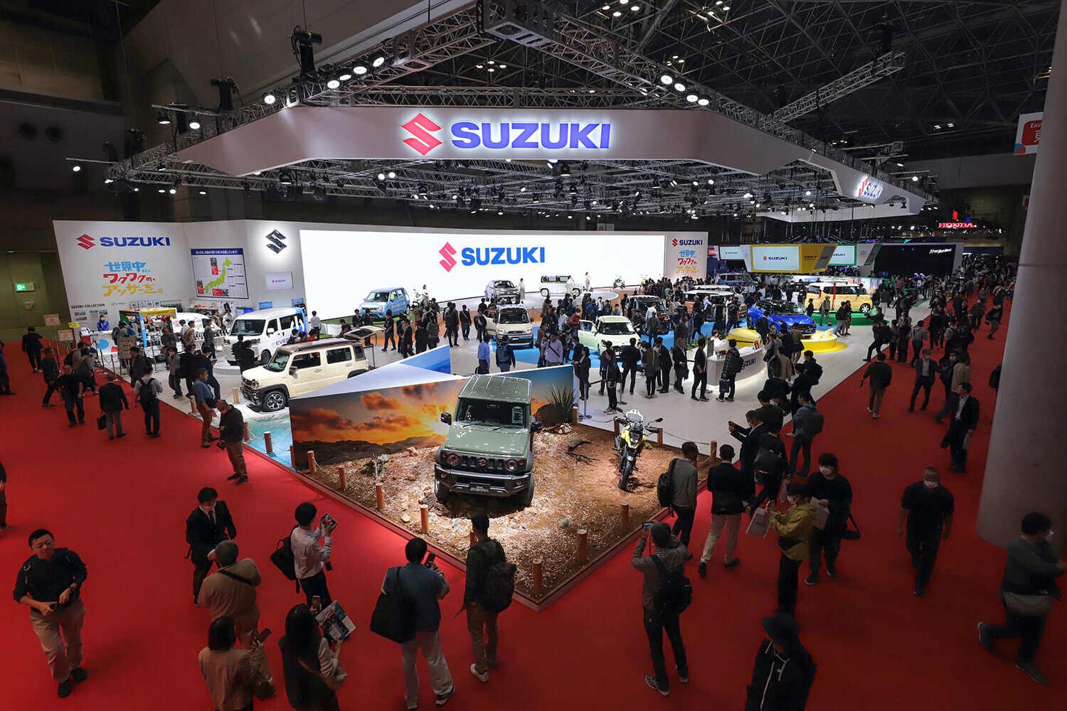 どうみても市販車の「スペーシア」と「スイフト」はなぜコンセプトを名乗った？　ジャパンモビリティショー展示車の疑問に迫る！