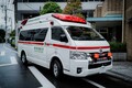 赤色灯はついてるけど急いでない感じで……道を譲るべき？　赤色灯のみでサイレンを鳴らしていない消防車や救急車はどういう状態なのか