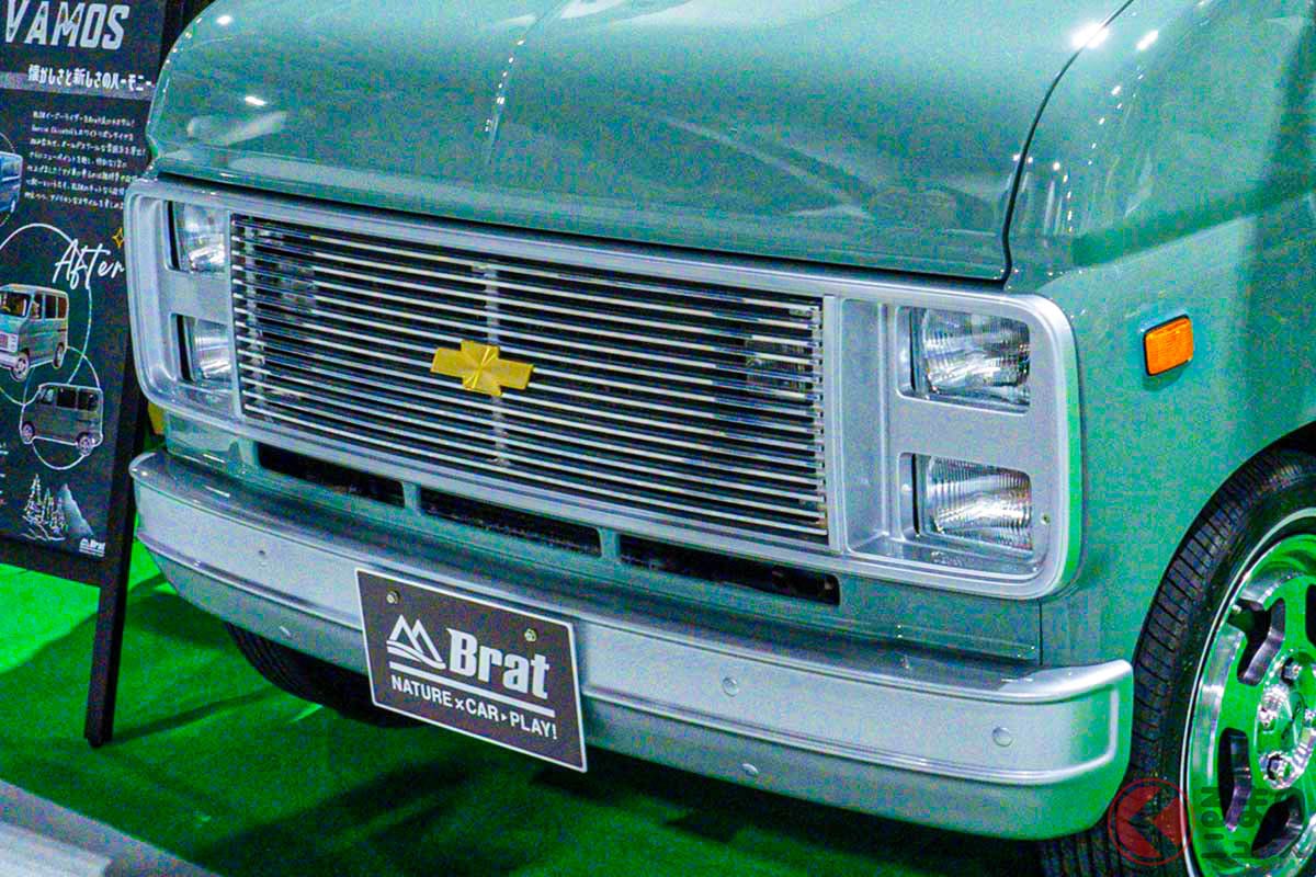 約213万円！ 旧車デザインの「バモス“カスタム”」実車展示！ 角目の