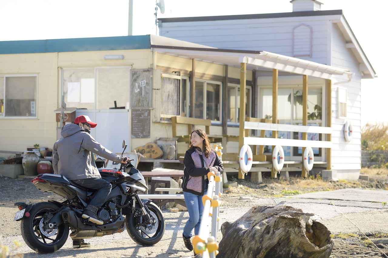 女子の本音に衝撃 大型バイクでタンデムするなら ある意味スズキ カタナ が最もおすすめかもしれません Suzuki Katana タンデムインプレ 後編 Webオートバイ 自動車情報サイト 新車 中古車 Carview
