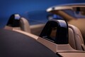 アストンマーティン「ヴァンテージ」にオープンモデルの「ロードスター」が登場！ 軽量ファブリックルーフを採用｜ハイエンドスポーツカー速報