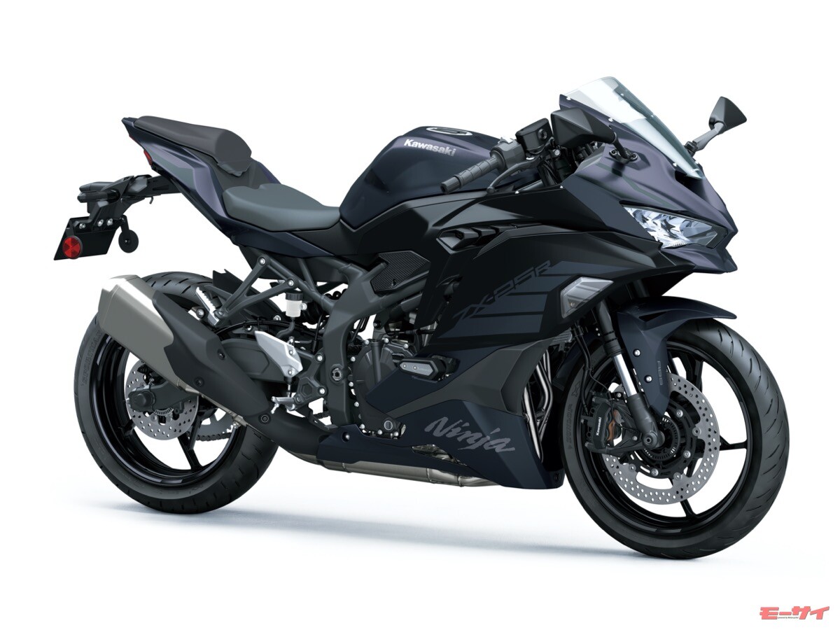 250cc直4「Ninja ZX-25R SE」がカラー変更!精悍な黒1色となり 250cc直4「Ninja ZX-25R SE」がカラー変更!精悍な黒1色となり