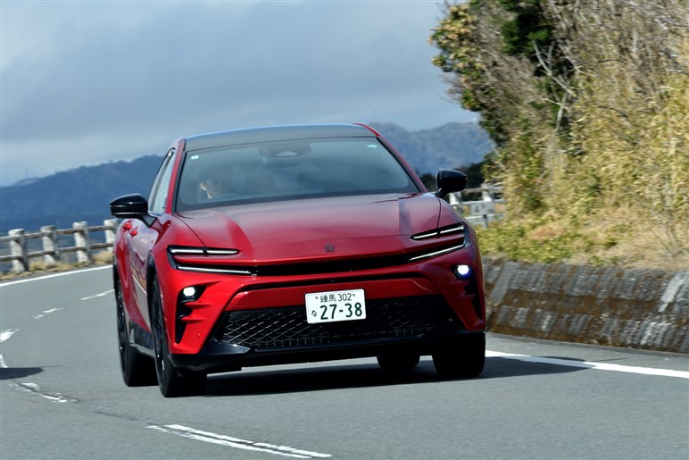 新型「クラウンエステート」は高い実用性とGT性能が好印象。ワゴン×SUVの融合で得た意外な特徴とは？