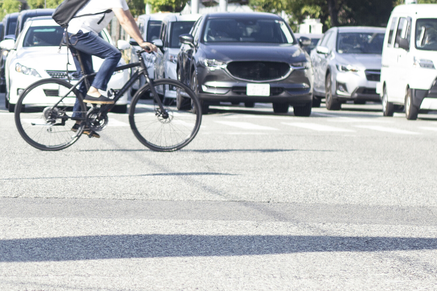 自転車のヘルメットが「努力義務」になったけど……ノーヘルで事故ったら「支払い」に影響するのか保険会社に聞いてみた