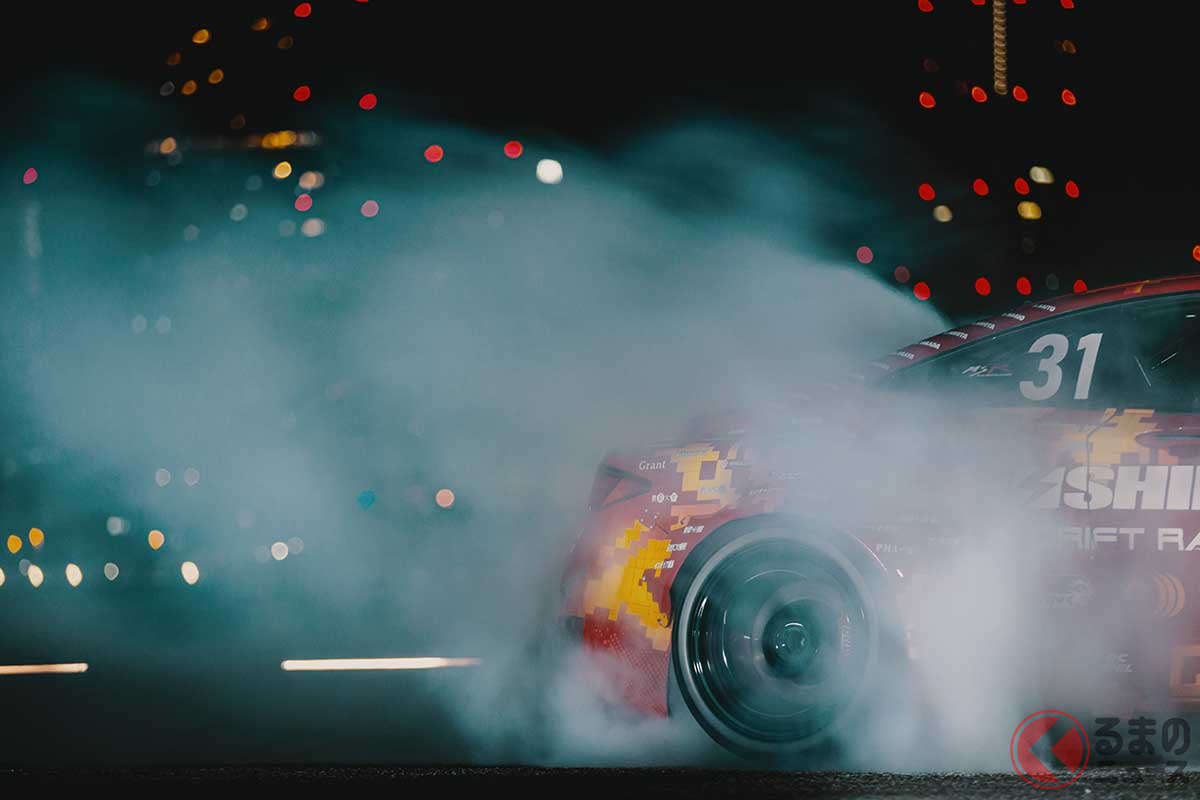 インフィニティ Q60 にgt Rエンジン搭載 1000馬力の怪物マシンがド派手にドリフト くるまのニュース 自動車情報サイト 新車 中古車 Carview