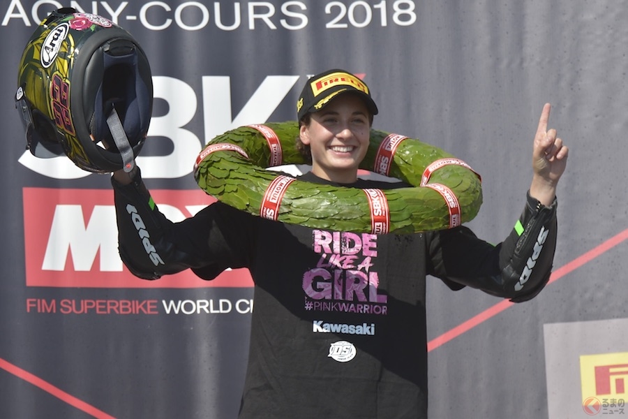 女性初の世界チャンピオン誕生　カワサキ忍者400を駆るアナ・カラスコ選手が獲得