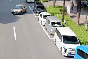 「縦列駐車」はなぜ難しい？ なぜなんだぁぁぁ！――運転上手でも避けられない“駐車の壁”を考える
