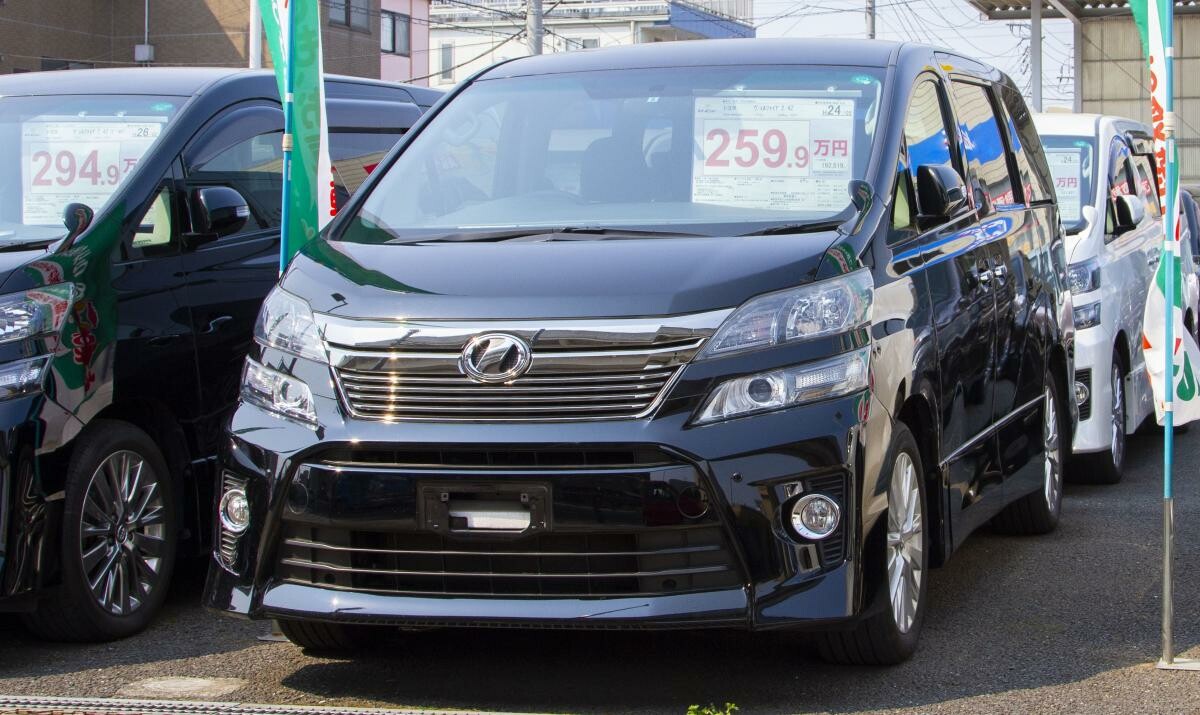 人気車種は3年・不人気車は5年落ちが狙い目！　お得な中古車の買い方とその理由