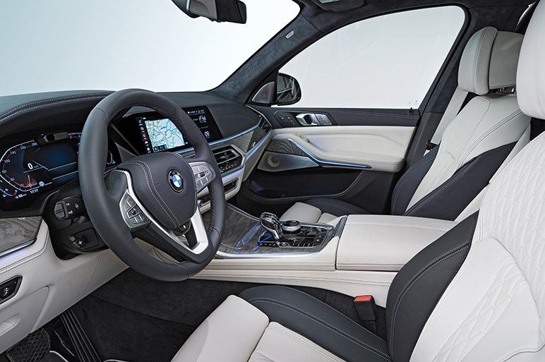 独BMW、最上級SUV新型「X7」の詳細を発表。ハイエンドならではの豪華仕様