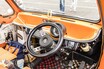 「ガチャピン」と呼ばれたマツダ「ポーターキャブ」を日産「チェリー」のオレンジにペイント！ もとは消防車として活躍した個体でした