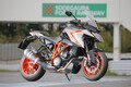 バイクの“GT＝グランツーリスモ”は何がすごい!?  今さら聞けないので乗ってみた【KTM 1290 SUPER DUKE GT 試乗インプレ】