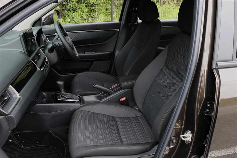 コスパ王「ホンダ WR-V」の想像以上のスッピン感とその理由。最安Xグレードは誰におススメ？