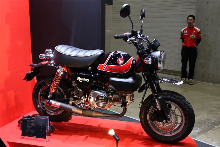 今年の東京モーターサイクルショーのベスト展示賞はヨシムラに差し上げたい
