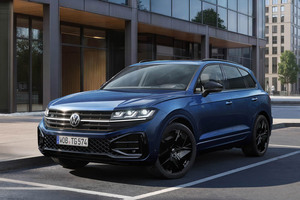 ボーイング747を牽引した名車、VW「トゥアレグ」が歴史に幕。2026年生産終了を前に「FINAL EDITION」を設定