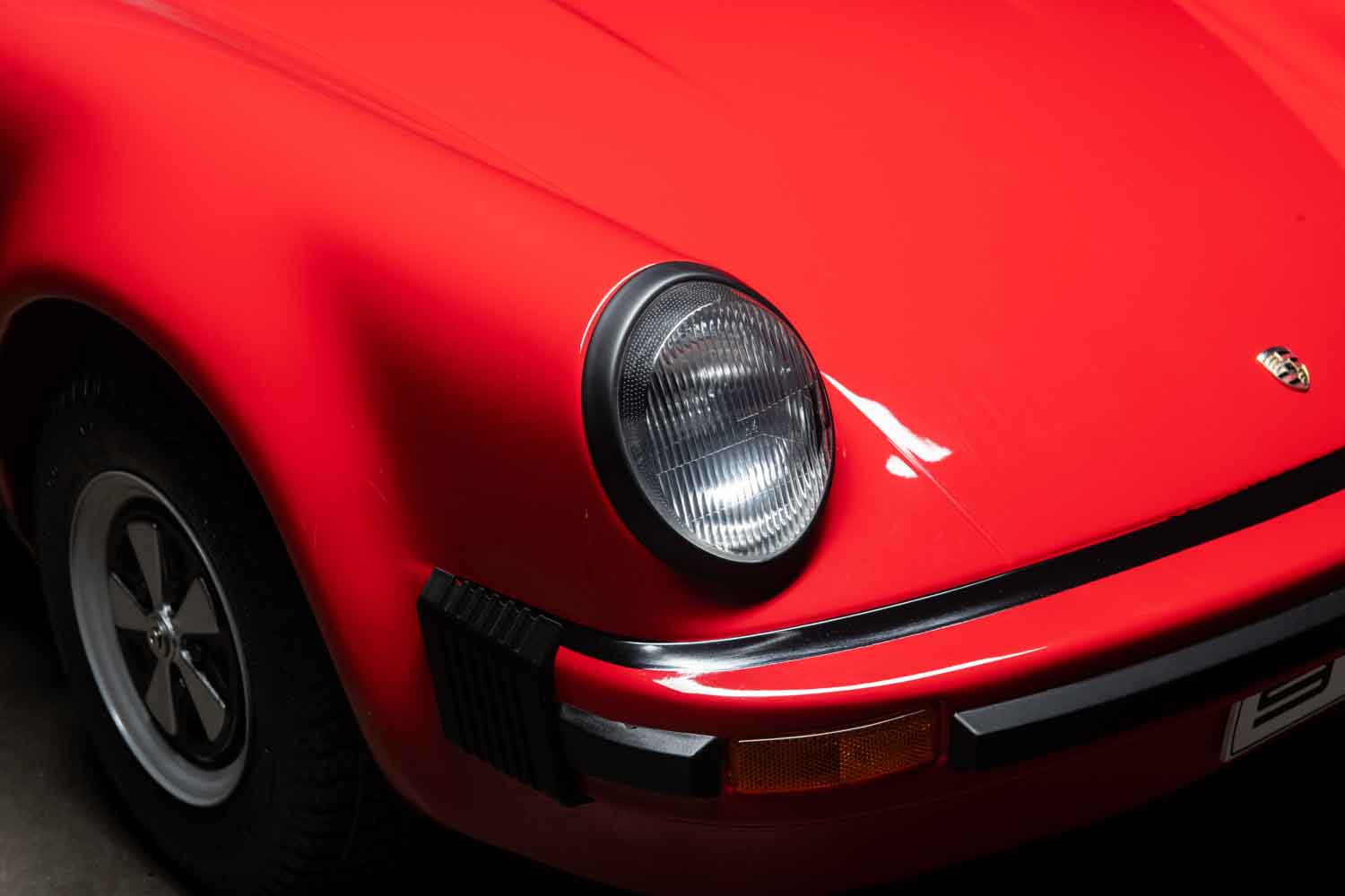 正規ディーラーモノ「911」がたったの390万円!? ポルシェ発行の