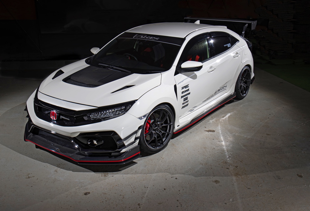 これぞfk8シビック最強フォルム 空力と冷却を突き詰めた高機能エアロパーツの魔力 Web Option 自動車情報サイト 新車 中古車 Carview