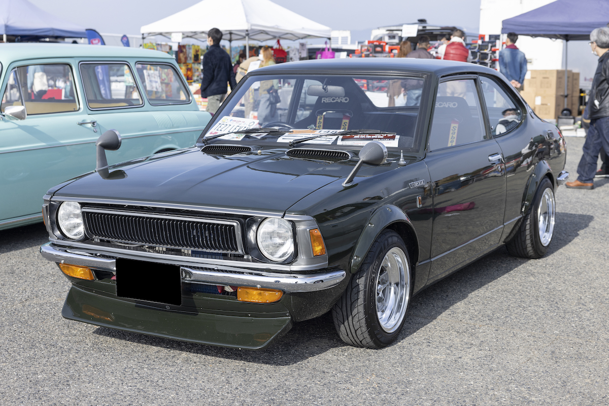 Te27レビン トレノ サメブル S30フェアレディz 旧車天国 昭和レトロカー万博 で出会ったオールドタイマーが羨ましすぎる Auto Messe Web 自動車情報サイト 新車 中古車 Carview