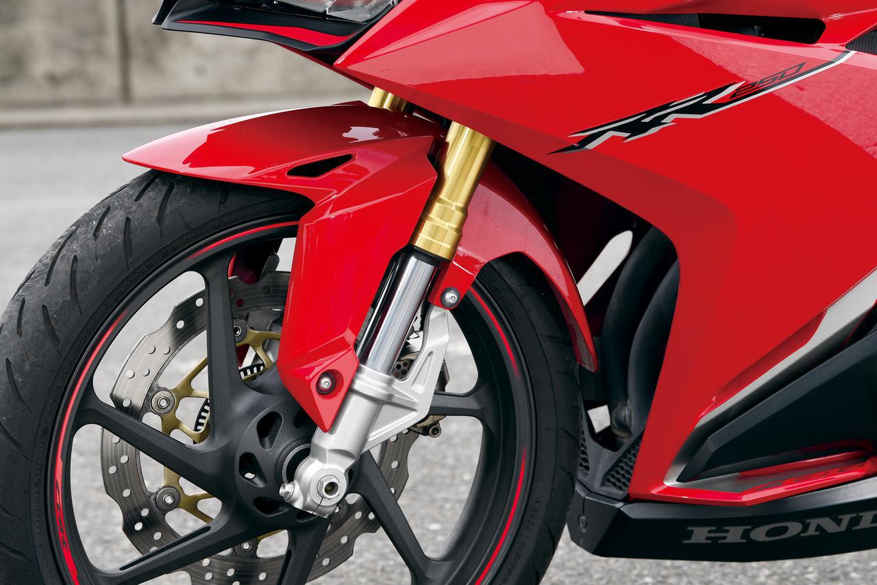 ホンダ Cbr250rr 編 チュートリアル福田充徳さんが250ccスポーツバイクを乗り比べ サーキット試乗インプレ Webオートバイ 自動車情報サイト 新車 中古車 Carview