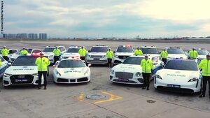 【めっちゃ凄い！】トルコ警察のパトカーがゴージャス！フェラーリ、ベントレー、ポルシェ・・・