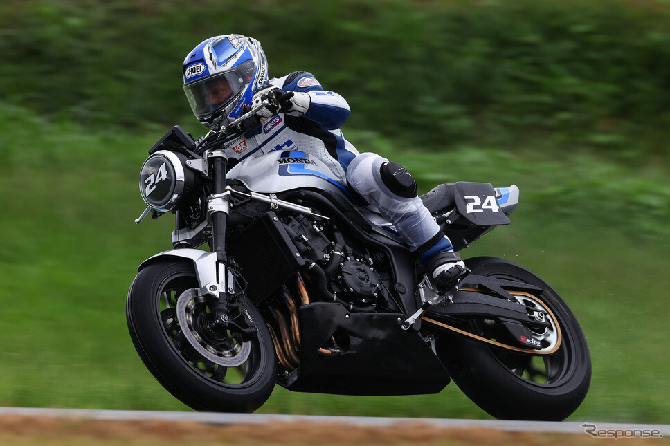 「戦うCB」が帰ってきた！ 発売前の新型『CB1000F』でレースに挑んだホンダの野望［インタビュー］