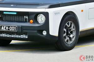 スズキが「“ジムニーノマドベース”の斬新マシン」を公開！ もはや「ミニジムニー!?」な“実用特化モデル”が凄い！ 走破性確保で「過酷環境対応」の“次世代プラットフォーム”を披露