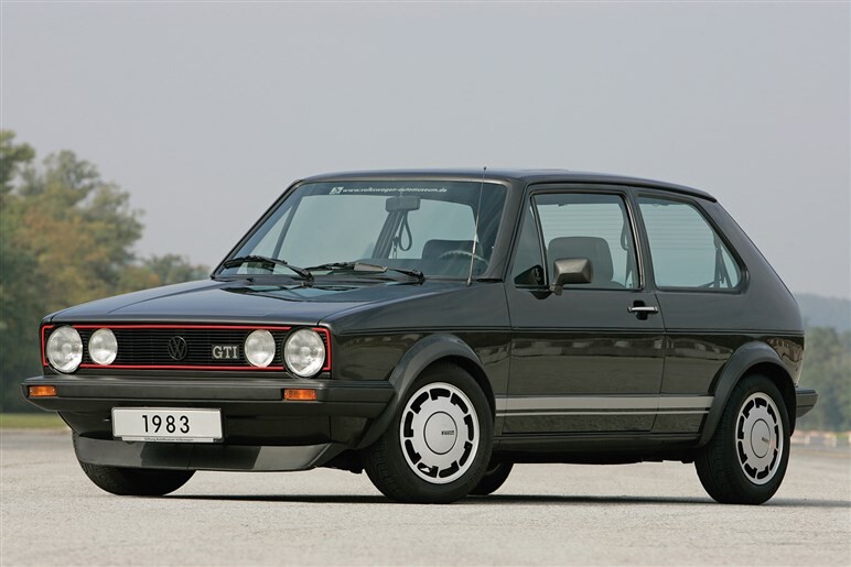 最新ゴルフの高性能グレードにもない“夢の頂点感”が漂う2代目「GTI 16V」とはどんなクルマ？