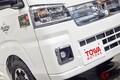 ダイハツ「“2階建て”軽トラ!?」実車公開！ ハイゼットトラックで「大人4人“寝られる”」!? “パカッ”と開く「三角屋根」がスゴいTOWAの軽キャンパー「バディ108」に注目