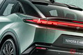 【欧州】トヨタ新型「C-HR＋」25年後半発売へ！ 全長4.5mの“ちょうどいいサイズのSUV”登場に「カッコいい！」の声！ まるで“ミニクラウン”な斬新モデルが話題に！