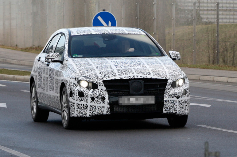 次期Aクラスをスクープ スタイリングも大転換