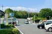 「朝そば」はテッパンの美味しさ！　ところで「かき揚げ」や「月見」っていつから？　バイクで行く高速道路グルメ　東名高速「中井PA」