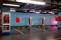 EV火災、「地下駐車場」で起きたらどうなる？――密閉空間で高まる被害の危険性、ネットでは「建物全体が燃えてしまう」の声も