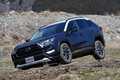 えっ、新型RAV4って純ガソリンエンジン車ないの？　答え「日本はHVとPHEVのみですが海外にはあります」の理由を開発者に聞いてみた