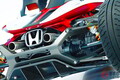 ホンダ超本格「“2人乗り”MRスポーツカー」に大注目！ “全長3m”の極小ボディに「超高回転エンジン」搭載！ “ホンダ魂”感じる「超スパルタン仕様車」プロジェクト2＆4コンセプトが凄かった！