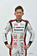 「SUPER GT」を戦う、レースクイーンとチーム＆ドライバーの顔ぶれ【GT300編・その2】