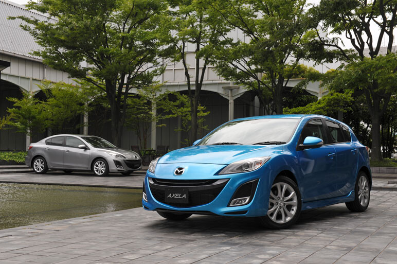 新型アクセラ日本上陸　燃費は最大15%アップ!