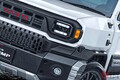 トヨタ最新型「ハイラックス“チャンプ”」公開！ 約195万円の「超シンプル仕様」！ 割り切り感がもはや美しい「2人乗りモデル」泰国に登場