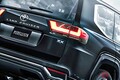 トヨタ新「ランドクルーザー“300”」がスゴイ！ “トヨタ初”の「“盗難対策“機能」搭載！ デビュー4年目の「本格SUV」にある”ギラギラ仕様“「MODELLISTA」とは