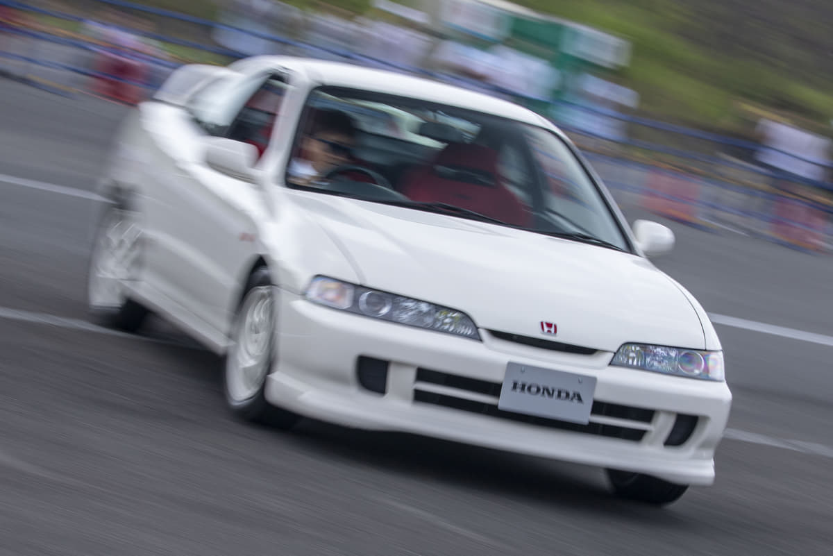 タックイン アンダーステア クルマ好きがff車でよく使うクルマ用語４つ Auto Messe Web 自動車情報サイト 新車 中古車 Carview