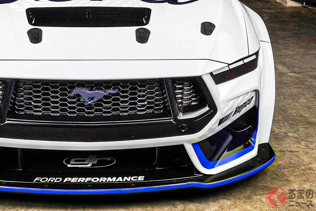 600馬力超え 世界一のスポーツカー マスタング の新型 最強モデル 世界初公開 ド迫力オバフェン ウィングがカッコイイ レース専用 マシンとは くるまのニュース 自動車情報サイト 新車 中古車 Carview