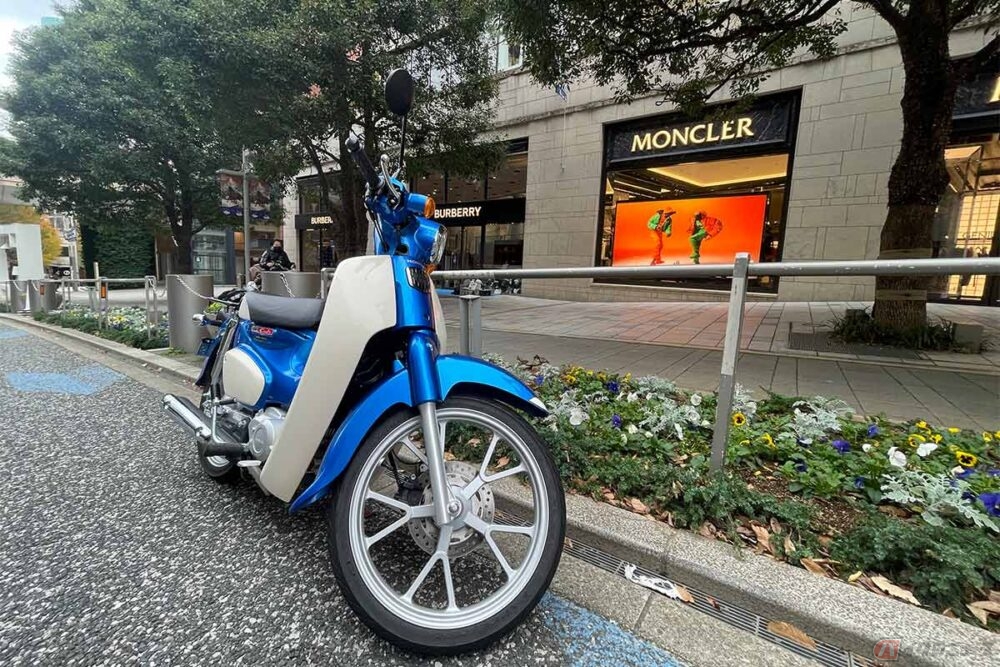 ホンダ「スーパーカブ110」の走らせ方には、意外なコツがあった