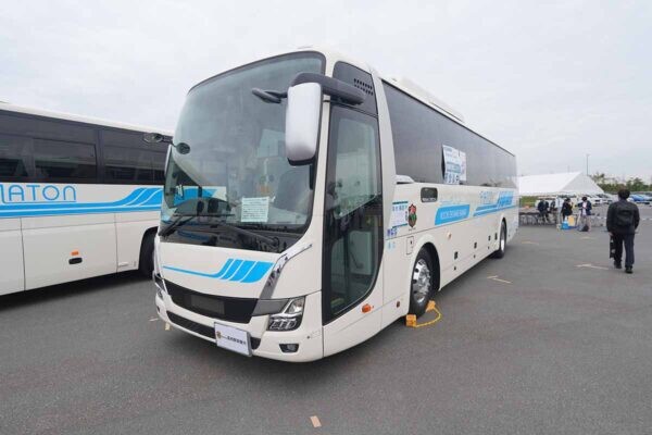 「数センチ」でここまで違うとは！ 日本唯一の「寝台高速バス」新型初公開 寝てみて分かった改良点