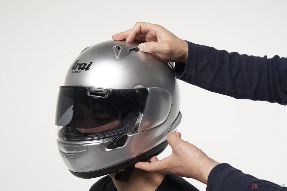 高い安全性と快適性を備えたアライヘルメット アストラルx の機能を使いこなして快適ツーリングライフを実現 バイクのニュース 自動車情報サイト 新車 中古車 Carview