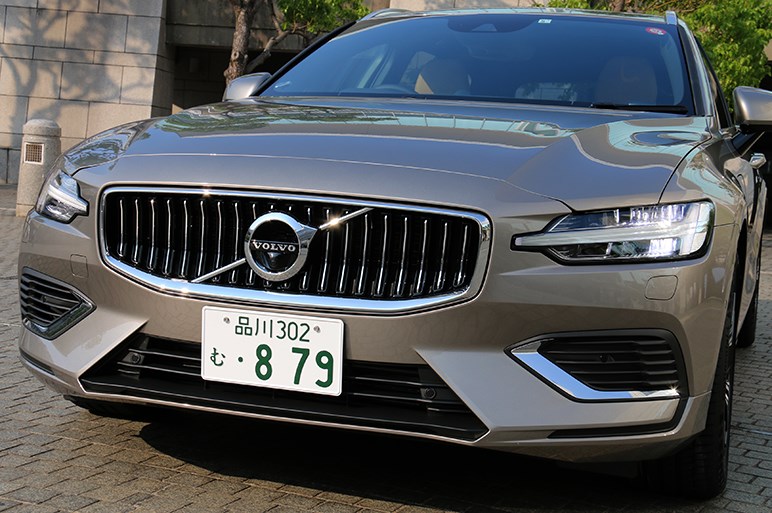 ボルボ V60がじわじわ売れているのはベースグレードの凄さにあるのでは疑惑 Carview 自動車情報サイト 新車 中古車 Carview