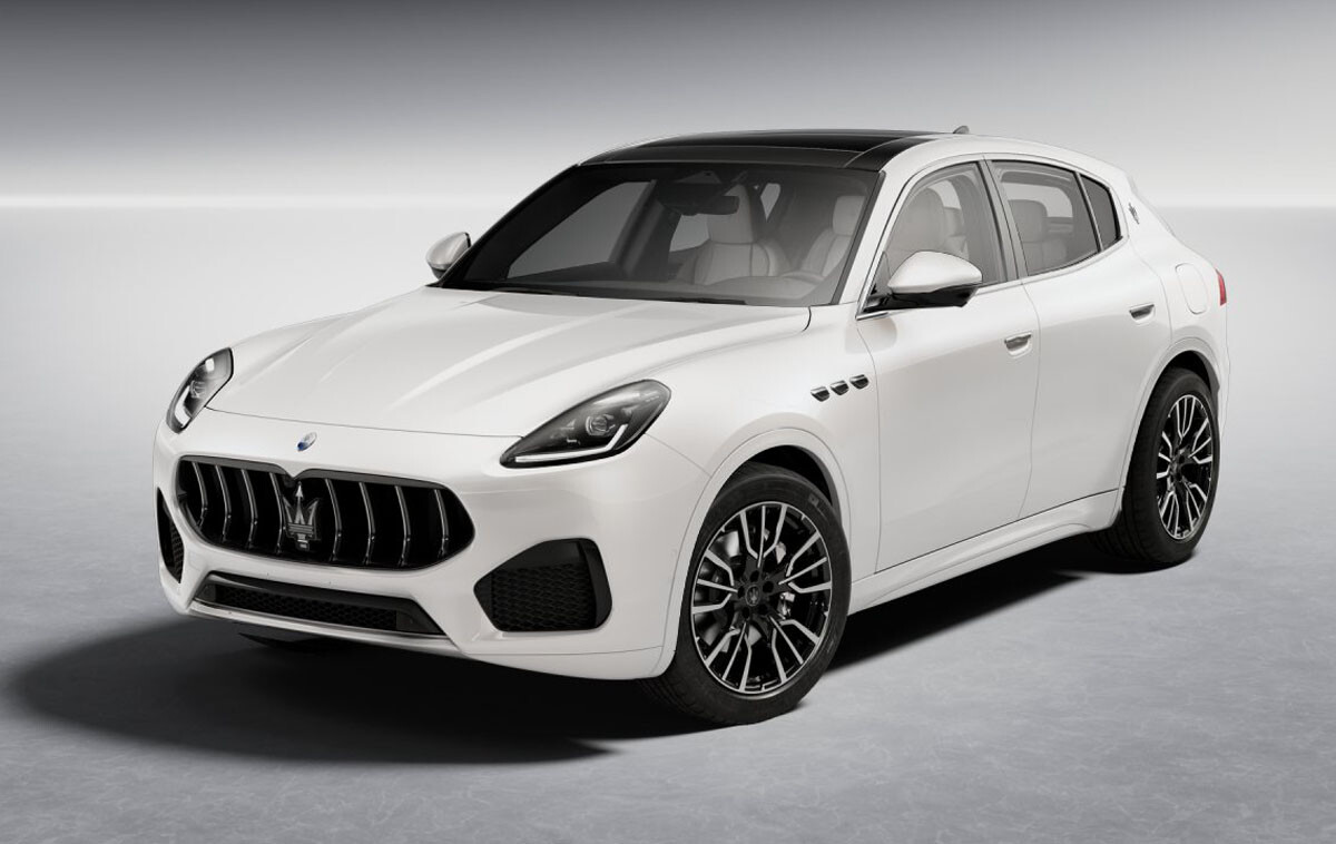 【マセラティ】内外装真っ白が美しすぎる「グレカーレ」特別仕様車