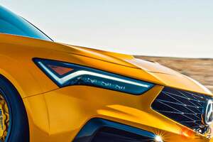 ホンダ“新”「”2人乗り”セダン」公開！ 2リッター“VTEC”で「300馬力」超え×軽量ボディでめちゃ楽しそう！ 巨大リアウィングもイイ「アキュラ インテグラ タイプS HRC」米国に登場