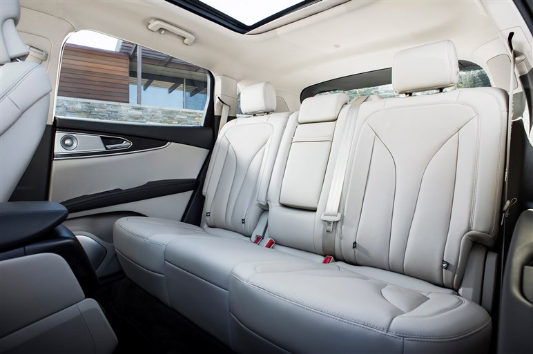 リンカーン、ミッドサイズSUV 新型ノーティラスを投入 高級SUVの新たな価値を訴求